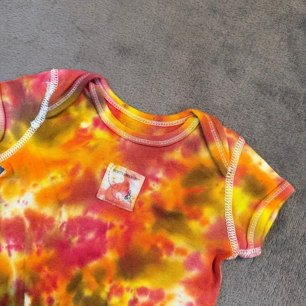 Burts Bees‎ Baby Tie Dye Bodysuit Kids 0-3 Months Multicolor Organic Cotton